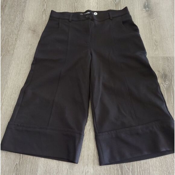 Betabrand Bermuda Casual / Dress Black Solid Short Women's Size Medium - Picture 2 of 7